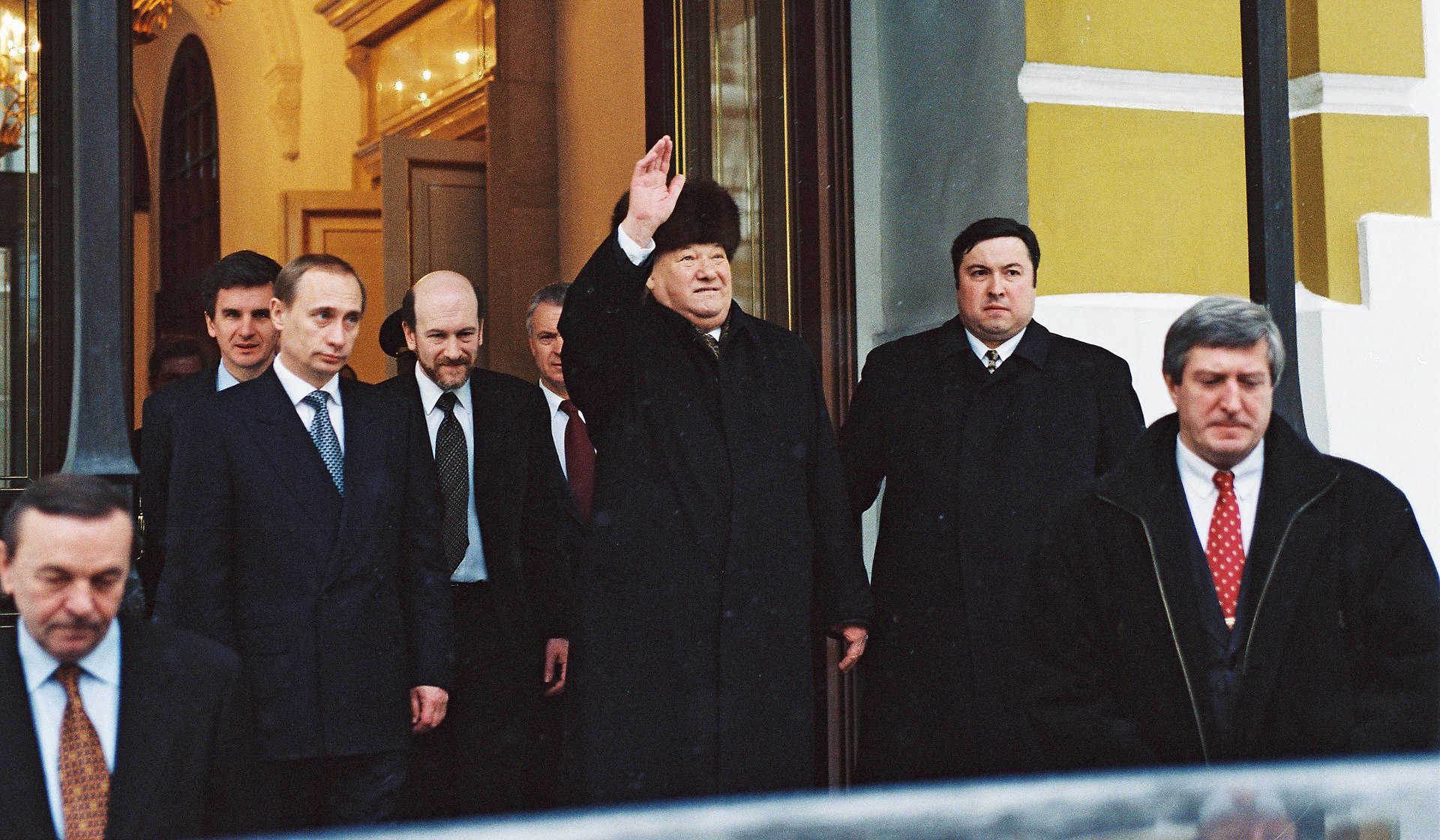 Vladimir Poetin neemt de macht over van Boris Yeltsin, 1999.